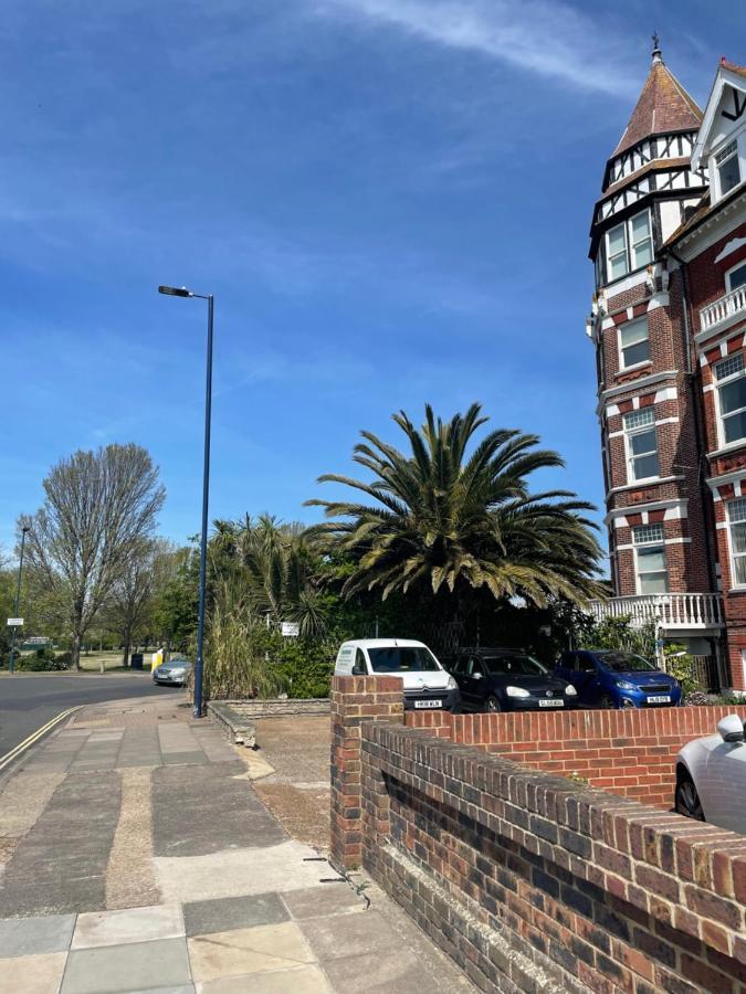 Southsea Retreat Apartment Exterior photo